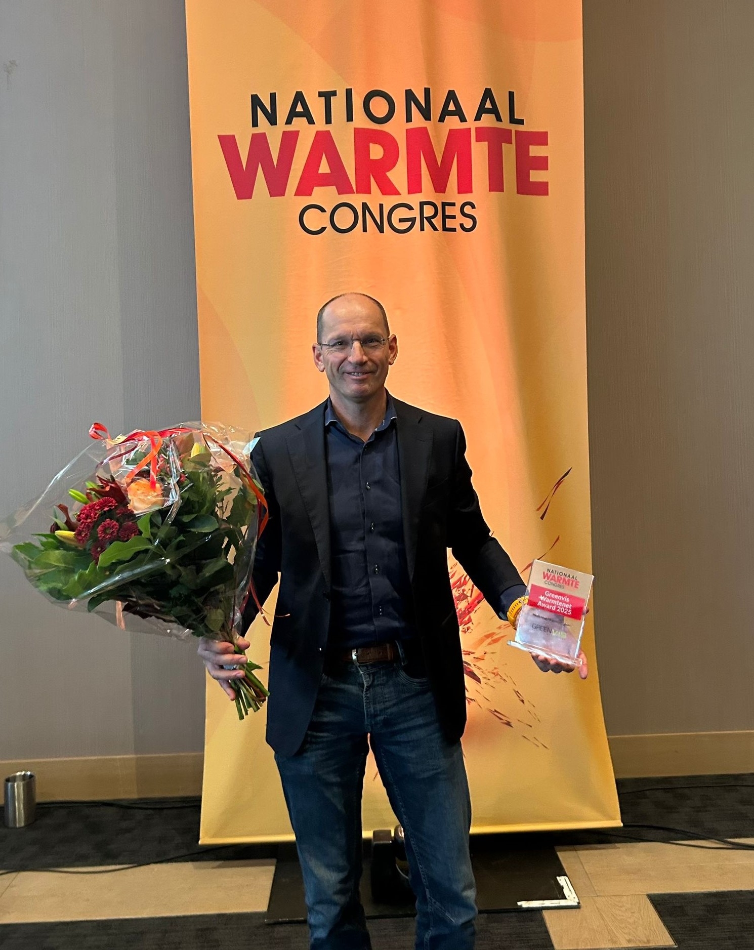 Trotse Willy Heussen met de gewonnen award