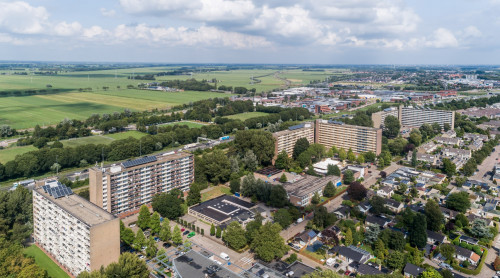 Luchtfoto van woningen in de Vogelbuurt in Sliedrecht