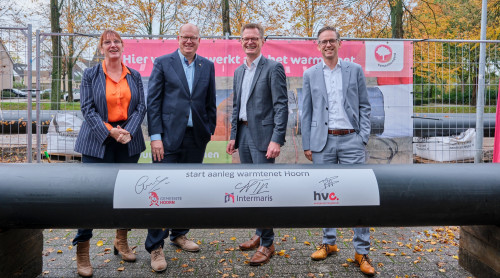 Ondertekening warmteleiding start warmtenet Hoorn