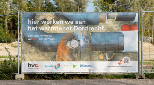 foto van een locatie in Dordrecht waar een warmtenet wordt aangelegd.