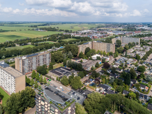 Luchtfoto van woningen in de Vogelbuurt in Sliedrecht
