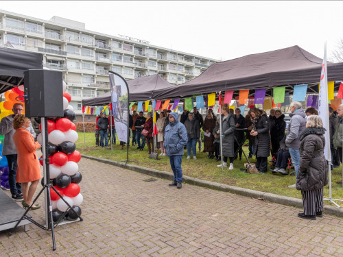 Op de foto: Startsein renovatie blaauwweg